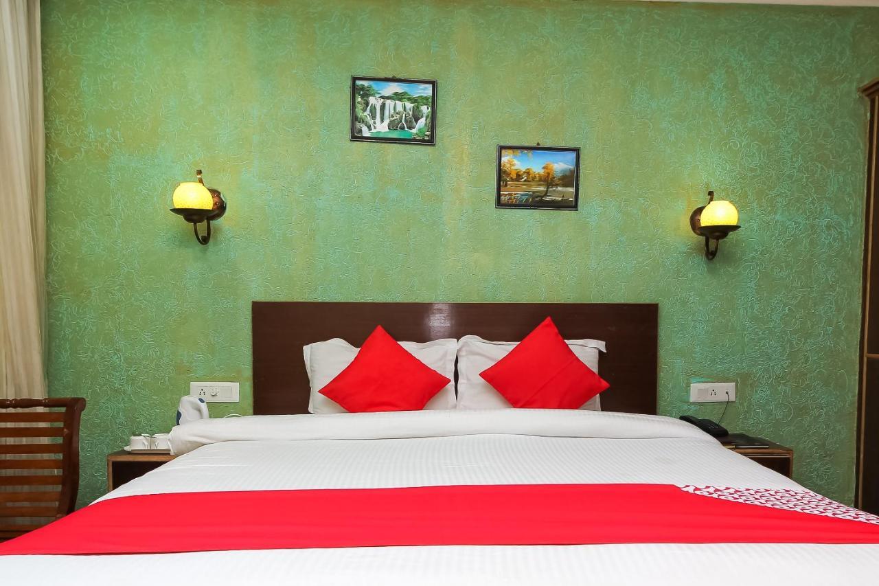 โอโย 8367 โฮเต็ล เดอะ วูดซ์ Hotel ปาแลมปูร์ ภายนอก รูปภาพ